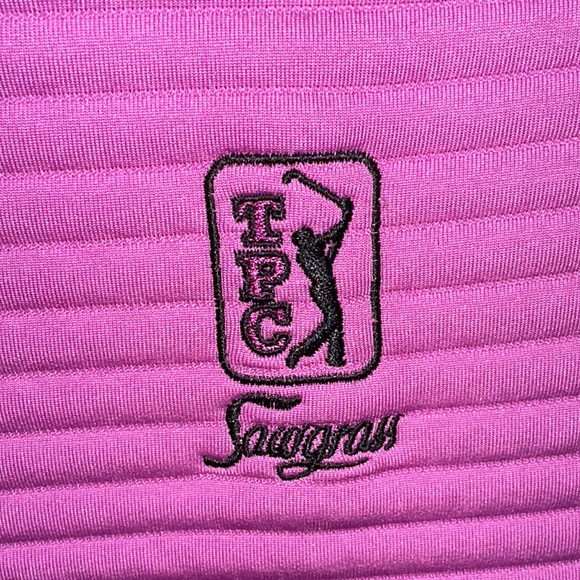 Under Armour Women's Vibrant Pink Fitted Vest - TPC Sawgrass. NWOT - Picture 3 of 9